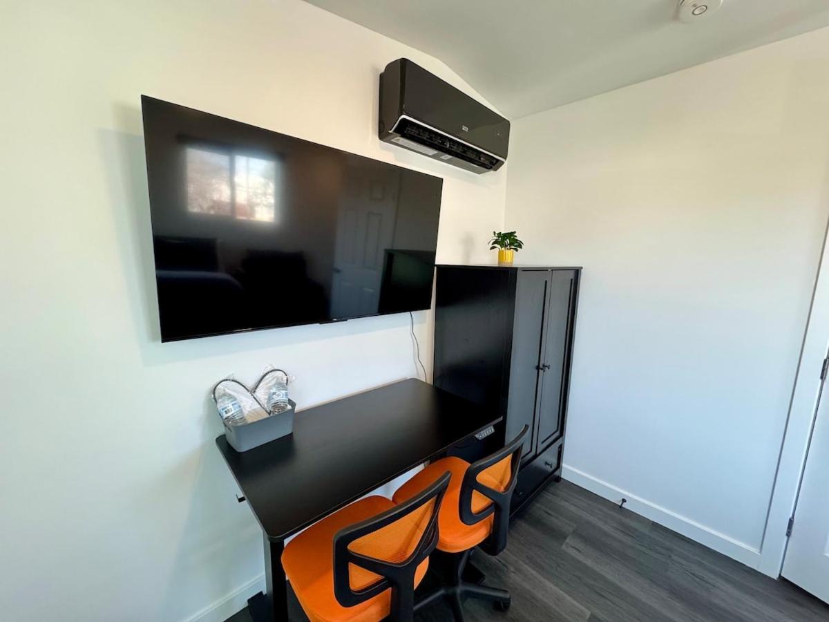 Your Downtown Cozy Studio With Backyard Unit C Фінікс Екстер'єр фото