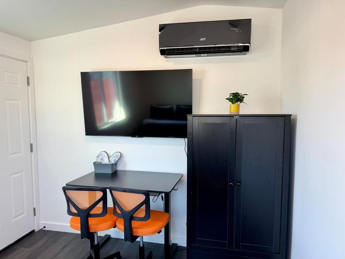 Your Downtown Cozy Studio With Backyard Unit C Фінікс Екстер'єр фото